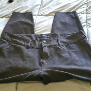 Torrid grey ponte skinny pants size 24